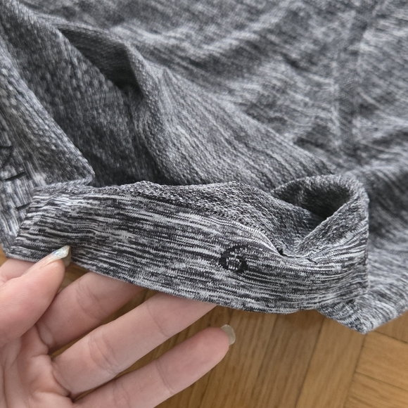 Lululemon Swiftly Tech Short Sleeve Crew Tee T-shirt Black Grey Ombre Size 6 - Picture 9 of 15
